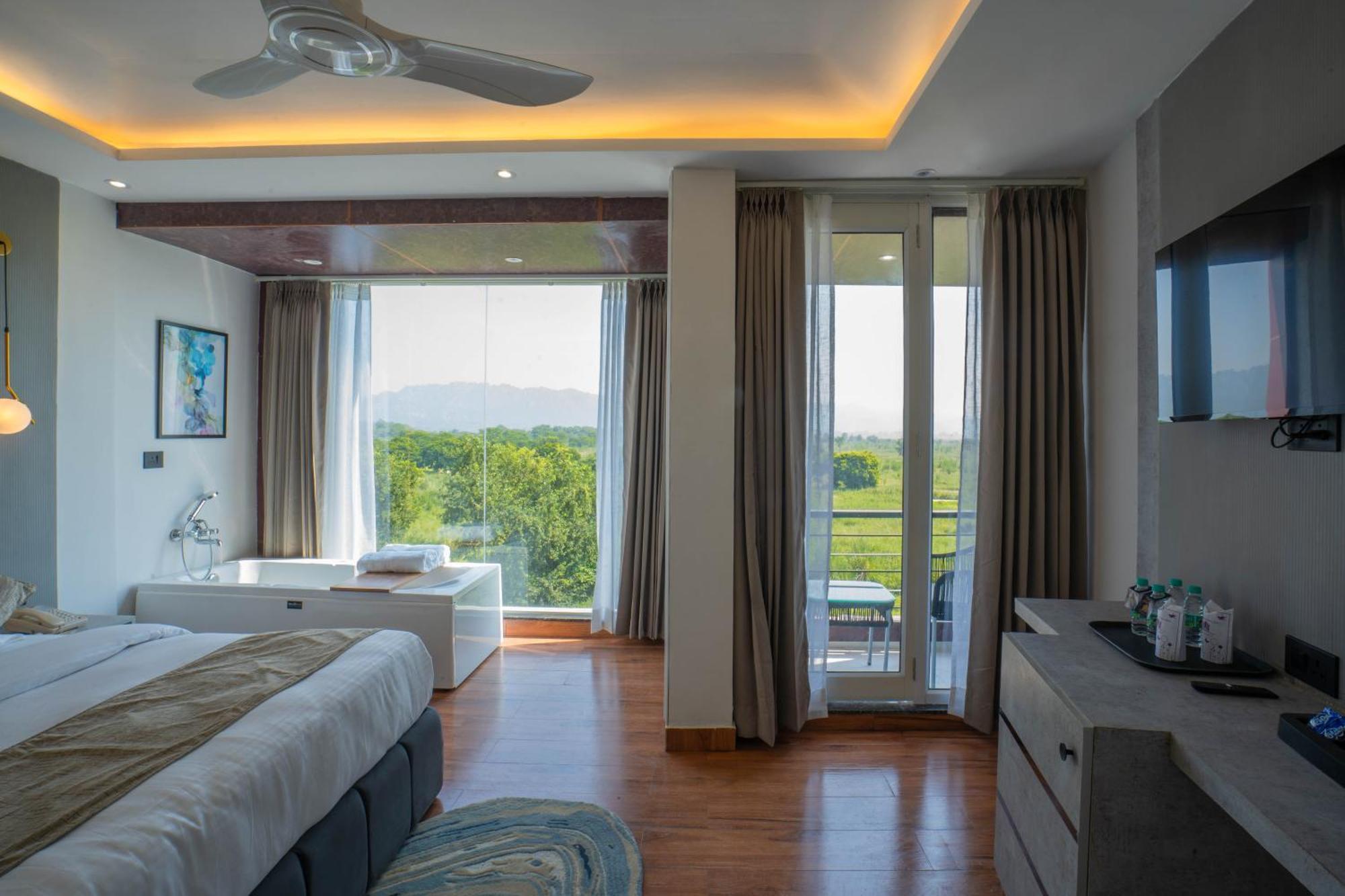 The Ganges Riverside Escape With A Private Ghat Haridwār Habitación foto