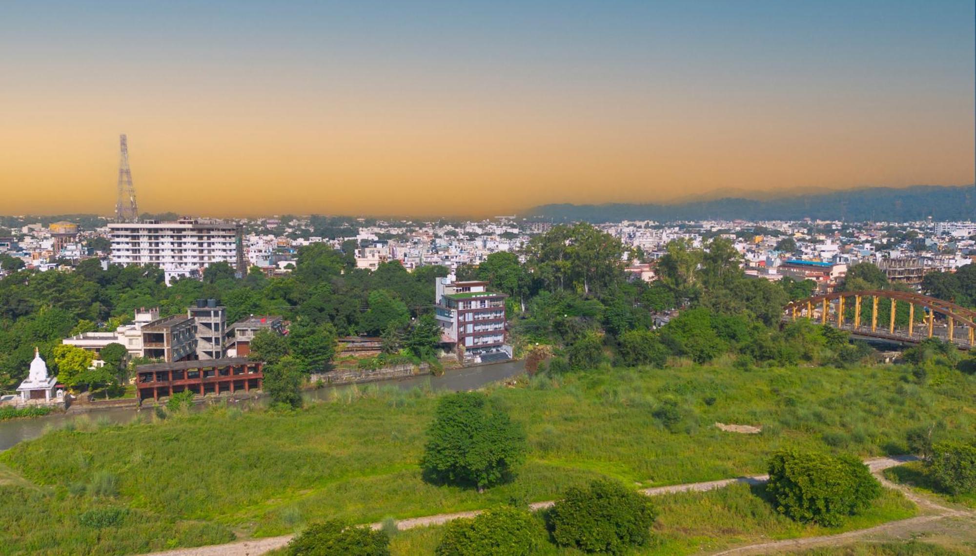 The Ganges Riverside Escape With A Private Ghat Haridwār Exterior foto